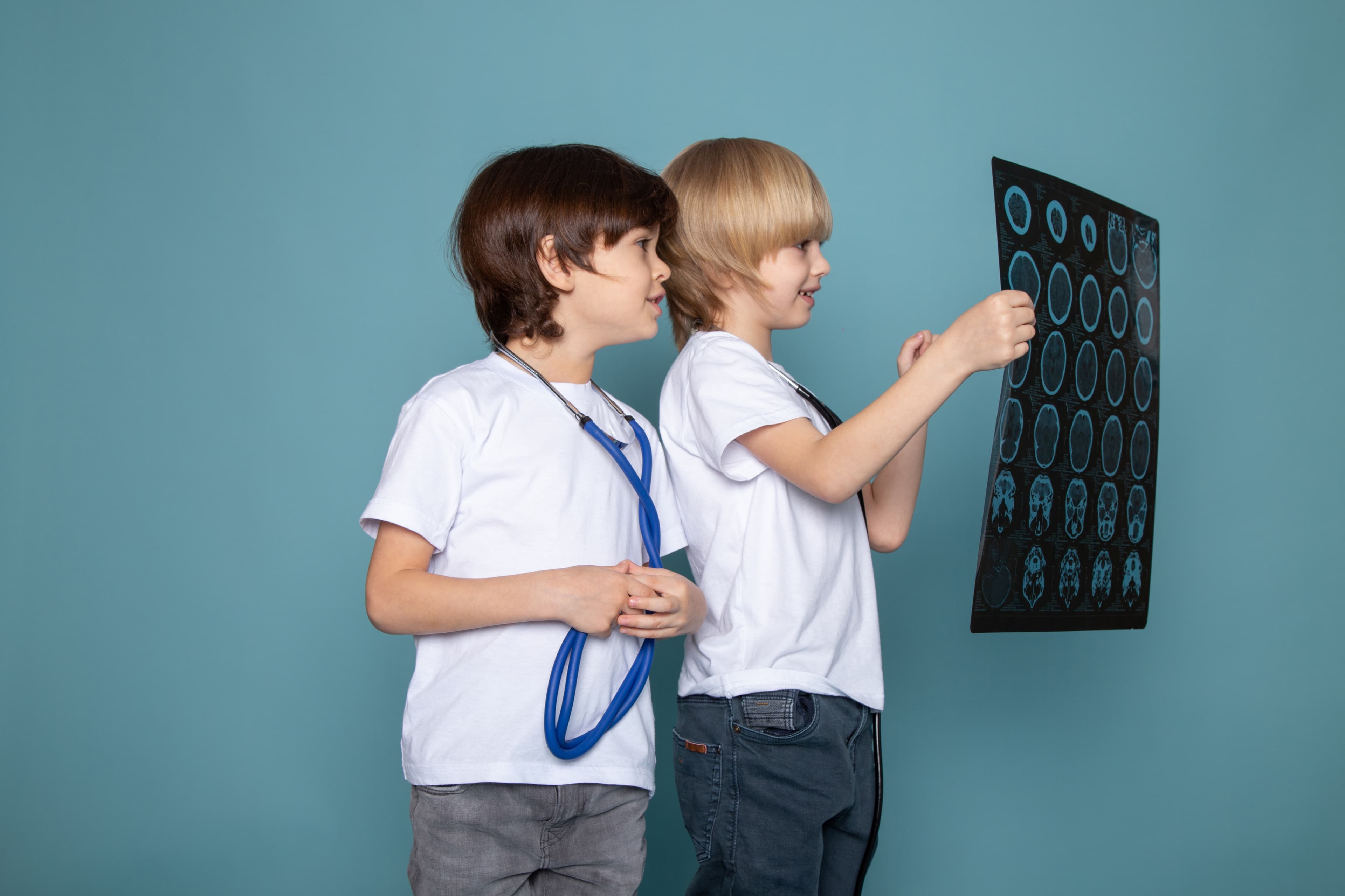 Enfants et rayons X : petits corps, grands enjeux - Comment la télé-imagerie contribue à répondre à cette question de santé publique